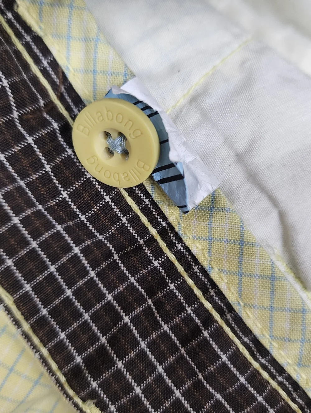 Billabong Light Yellow And Blue Checkered Men's Shorts Streetwear Y2K